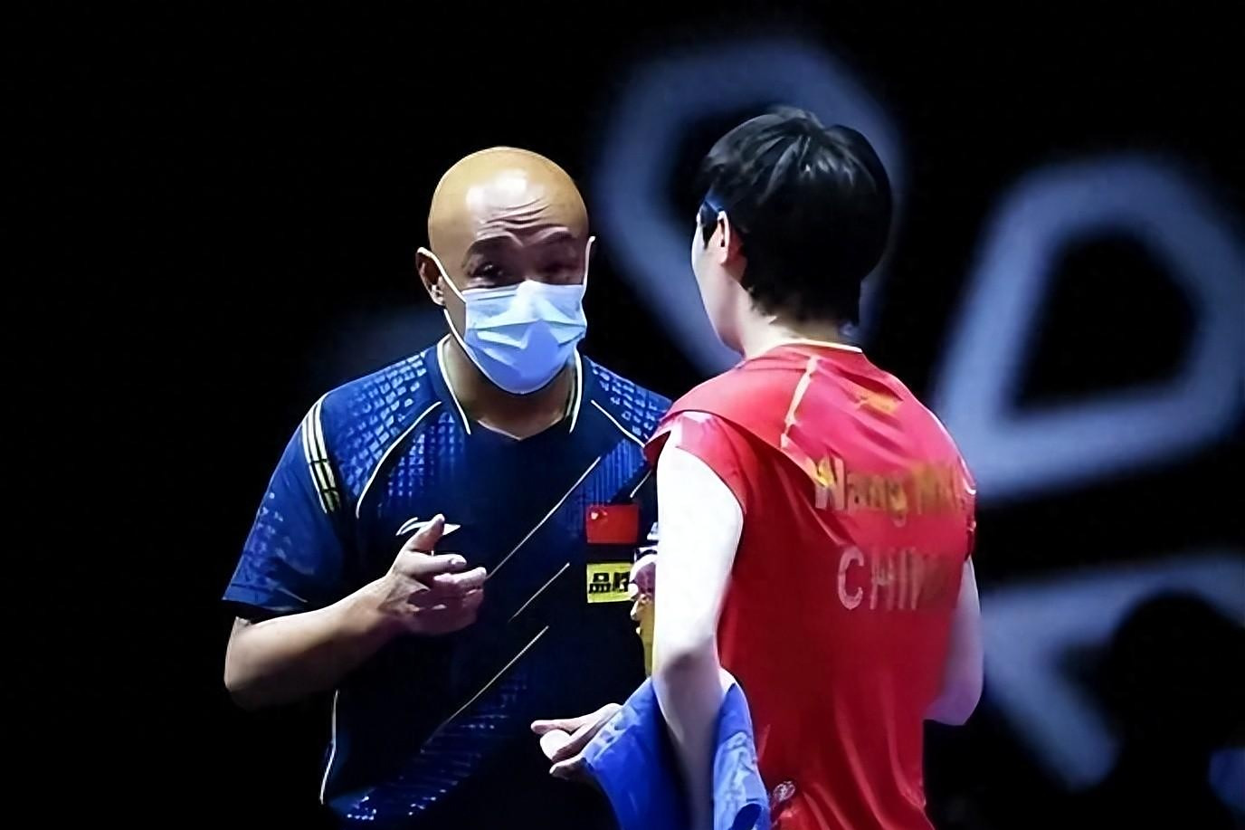 叙利亚队员助力球队取胜,展现团队精神 叙利亚队员助力球队取胜,展现团队精神