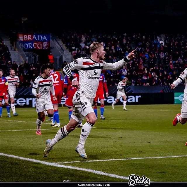 曼联球员状态火爆,助球队实现大逆转 曼联球员状态火爆,助球队实现大逆转