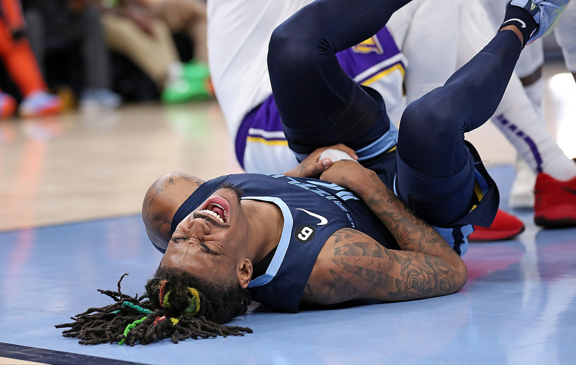 湖人逆转灰熊,取得三连胜 湖人逆转灰熊,取得三连胜