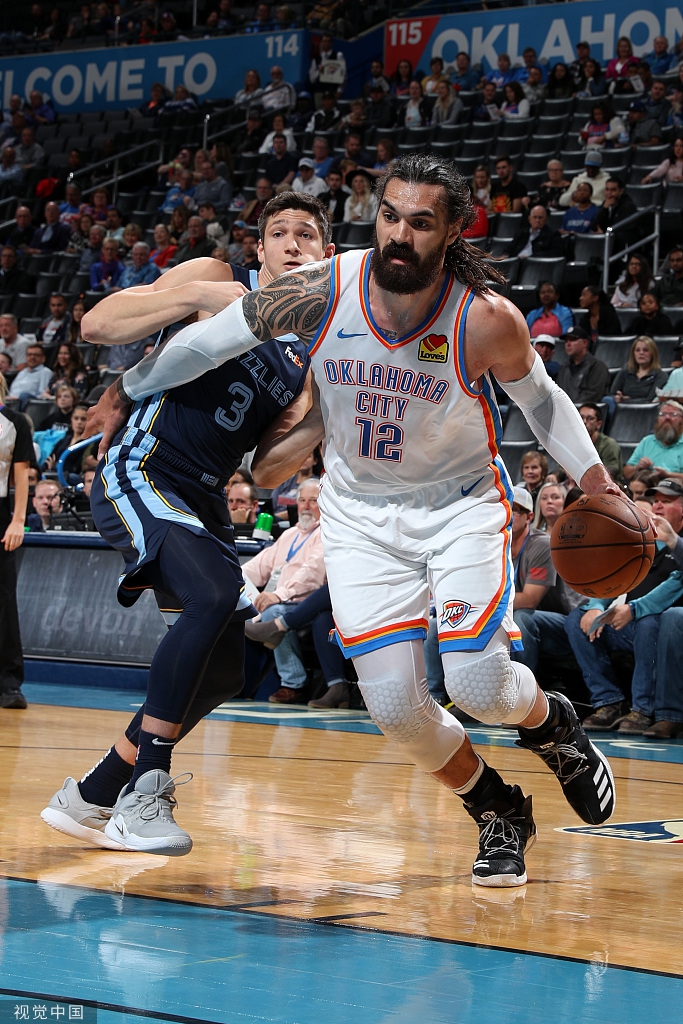 FB体育在线-老鹰战胜开拓者，小猛10罚全中