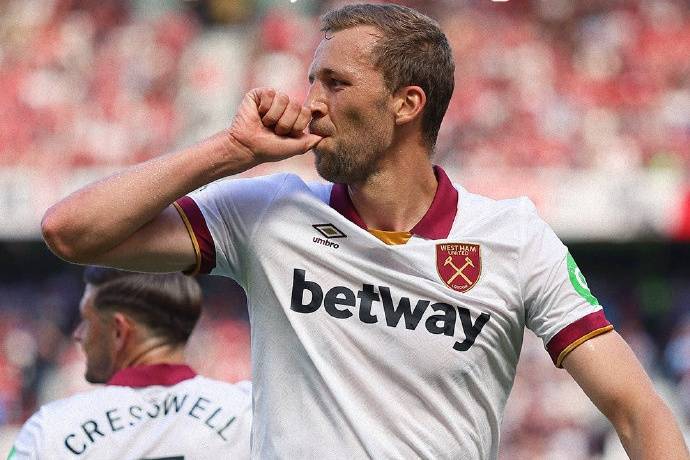 曼联客场战平西汉姆联,联赛七轮不胜 曼联客场战平西汉姆联,联赛七轮不胜